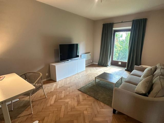 2 room garden apartment near Flaucher Isar