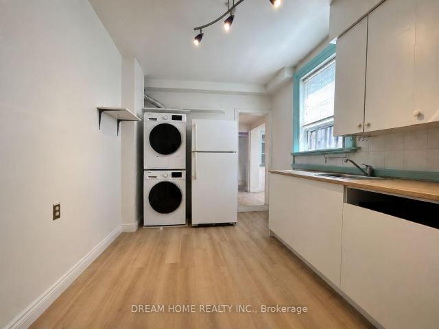 2 room for rent