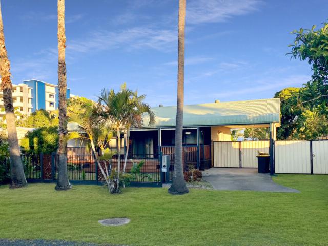 2 room house for rent