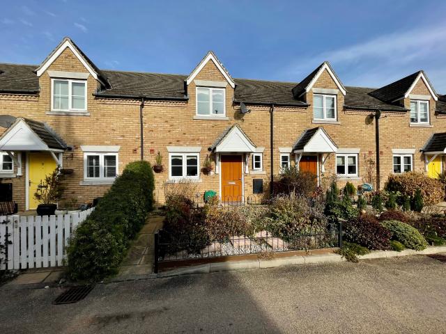 2 room house to let in Sacombe Mews, Stevenage, SG2