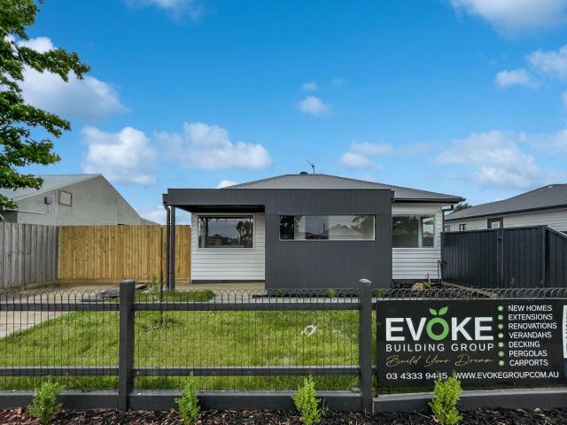 2 room house to let in 309 Albert Street, Sebastopol