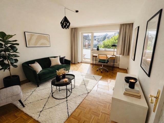 2 room in Nordend/ parking space