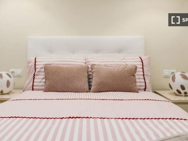 2 room luxury Apartment for rent in Barcelona, Spain