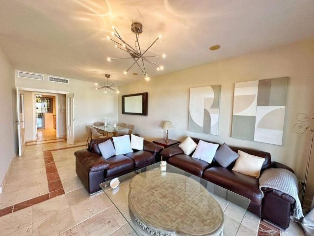 2 room luxury Flat for rent in Estepona, Andalusia