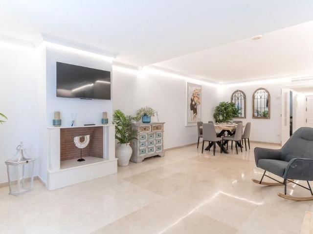 2 room luxury Flat for rent in Estepona, Spain