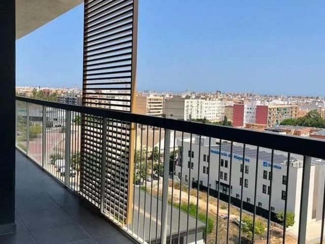 2 room luxury penthouse for rent in Valencia, Spain