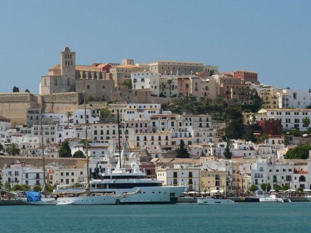 2 room luxury penthouse for rent in Ibiza, Balearic Islands