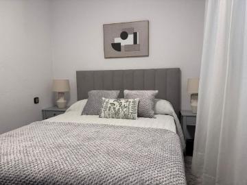 2 room luxury penthouse for rent in Santander, Spain