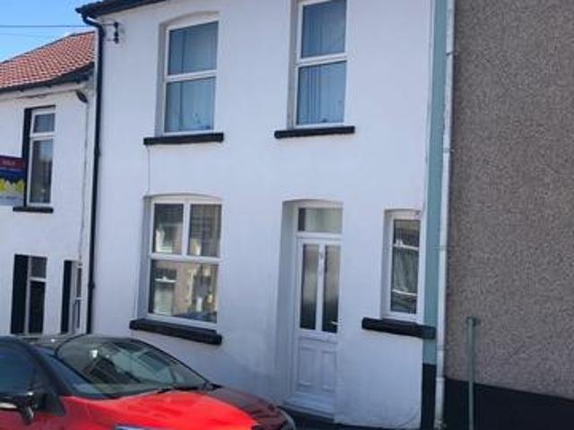 2 Rooms Available Within Shared House. 4 bed house share to rent £360 pcm £83 pw