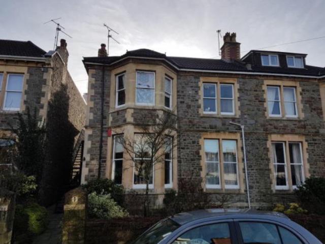 2 Rooms available in Redland