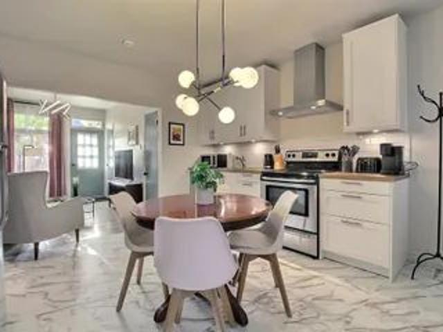 2 rooms apartment of 85m² in Quebec