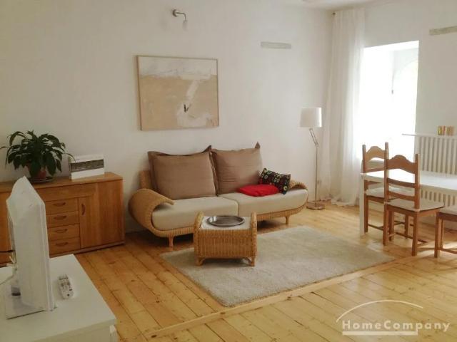 2 rooms in old style house with balcony!