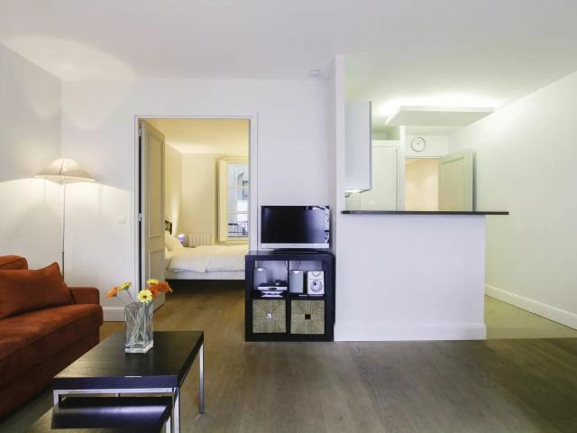 2 ROOMS SAINT GERMAIN DES PRÉS