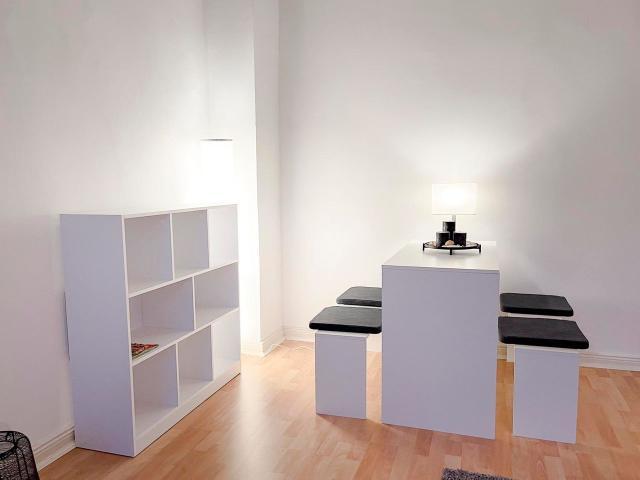 2 rooms/kbd in a charming old building good parking, fast internet, Mulheim an der Ruhr Amsterdam Apartments for Rent