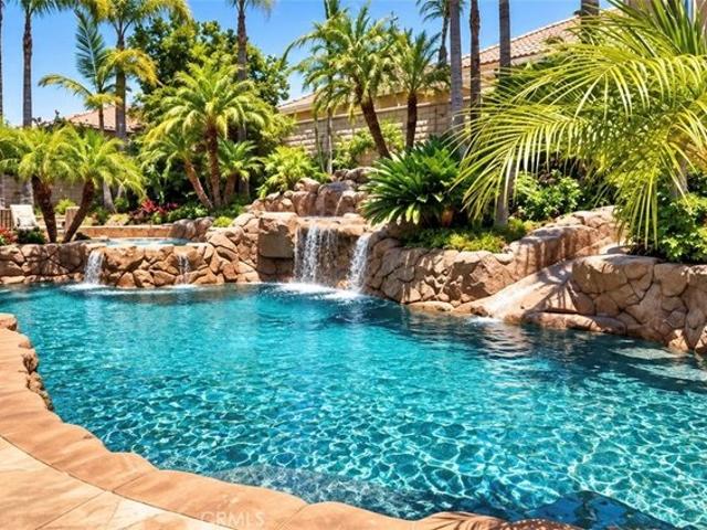 2 Roosevelt Dr, Coto de Caza, CA 92679