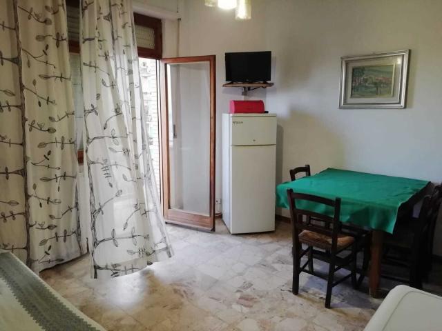 2 stanze in affitto