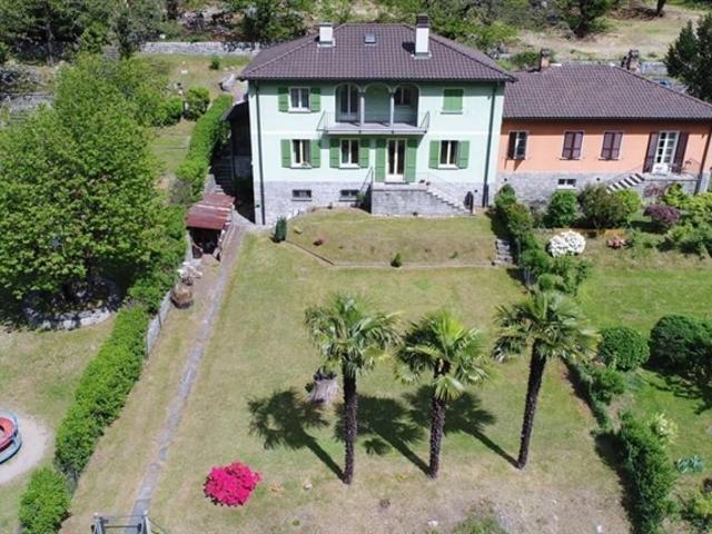 2 stöckiges Haus mit Garten in sehr sonniger, ruhiger Lage mit schöner Aussicht / Rustico zum Ausbauen an sehr ruhiger, sonniger Aussichtslage