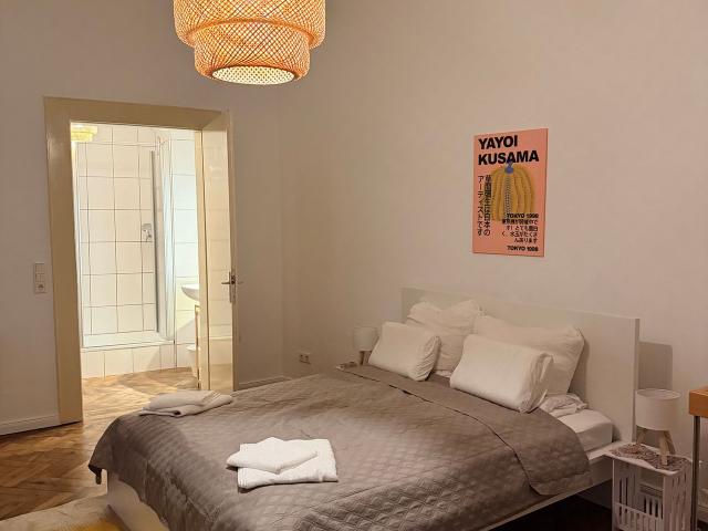 2 story apartment in Luisen area with yard, Wuppertal Amsterdam Apartments for Rent