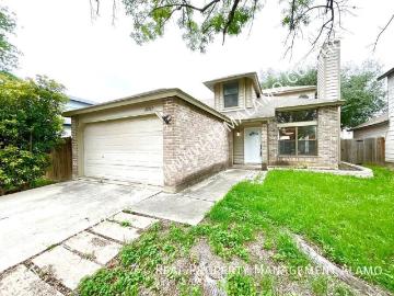 MOVE IN SPECIAL* 2 Story 3 Bedroom / 2.5 Bath Home Near Lackland AFB!