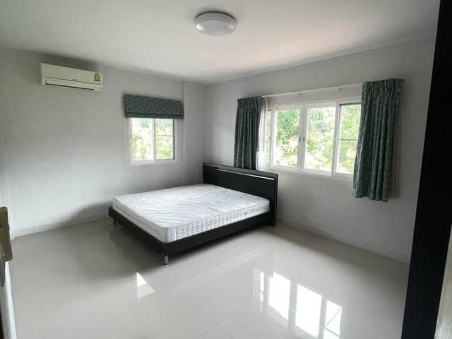 2 Storey, 3 Bedroom House for Sale at Supalai Lagoon in Koh Kaew