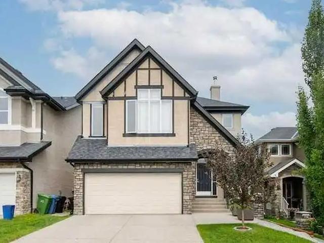 2 STOREY WALK OUT QUIET STREET