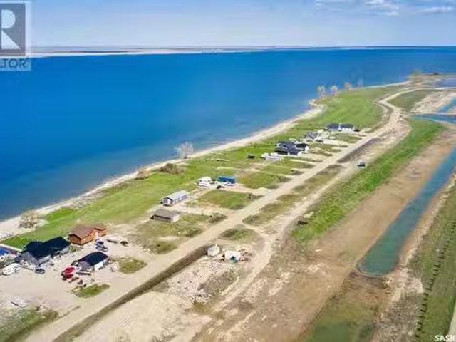 2 Sunset Acres Road, Last Mountain Lake East Side, SK, S0G 0Z0.