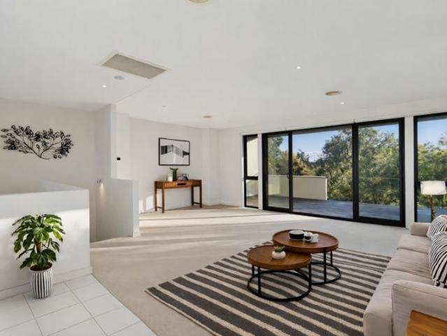 2 Sunset Place, Torquay