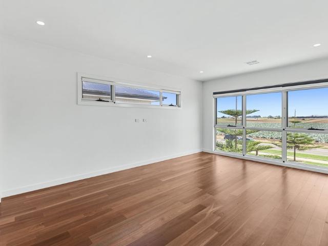 2 Sabot Close, Werribee South VIC, Belconnen