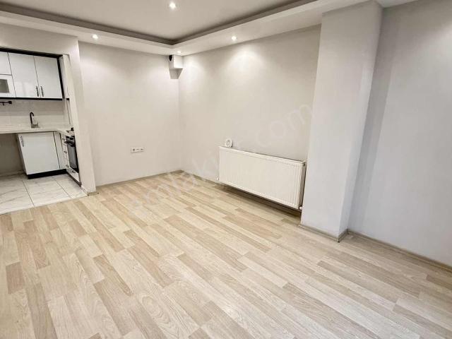 2.sakarya Mh Hz Hamza Camii Yakını Kiralık Açık Mutfak 2+1 Daire
