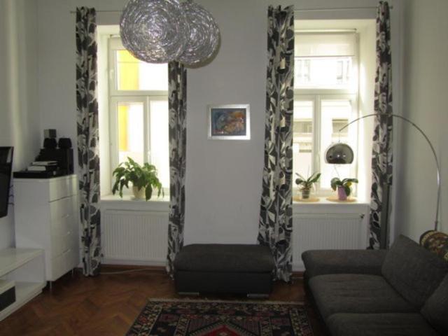 2 Schlafzimmer Wohnung Vienna Vienna 99383810