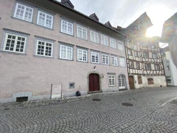 Etagenwohnung zur Miete in 6800 - Keller