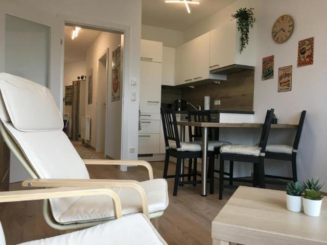 2 Schlafzimmer Wohnung Deutsch Deutsch LS99600718