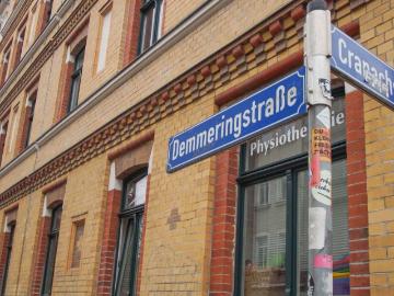 Georgplatz, Leipzig - Keller, Balkon, Aufzug