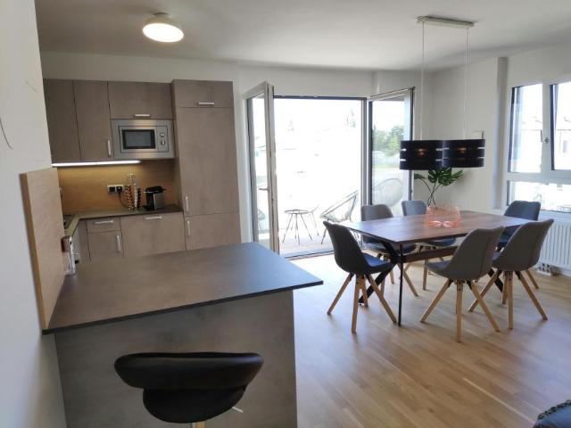 2 Schlafzimmer Wohnung Schwechat Schwechat 103657971