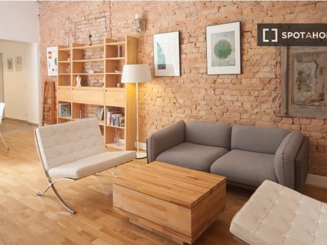 2 Schlafzimmer, geräumig, Waschmaschine, Geschirrspüler