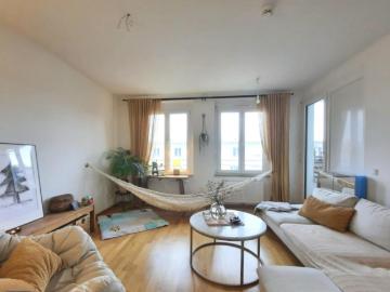 Etagenwohnung zur Miete in 9020