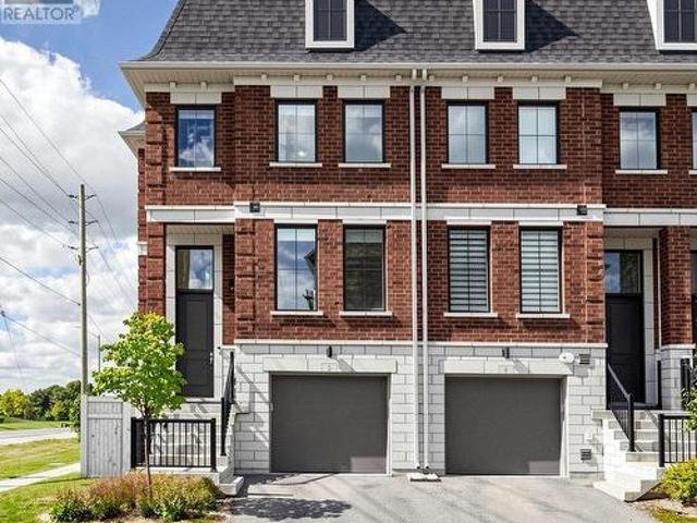 2 Seacoasts Circle, Vaughan, ON, L6A 5B6 house for sale | Listing ID N13822 | Royal LePage
