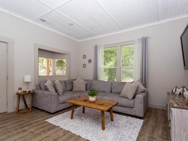 2 Seminole Avenue