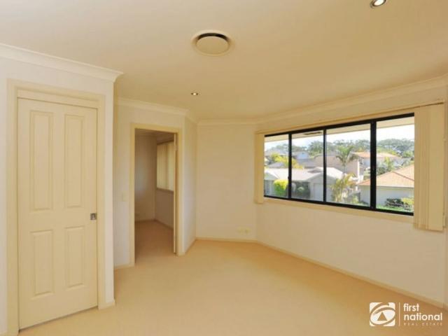 2 Serene Court, Sapphire Beach