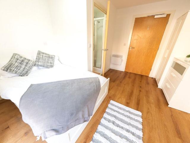 2 Seymour St, Liverpool L3, 6 bed flat to rent, £559 pcm | PrimeLocation