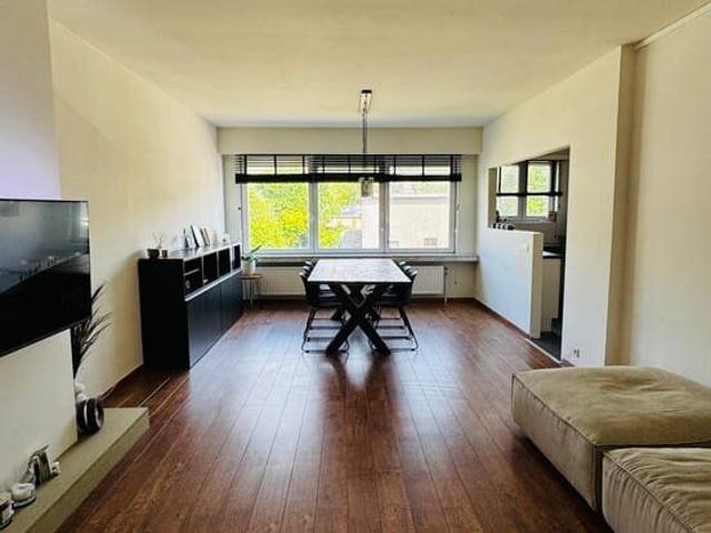2 slaapkamer appartement met moderne badkamer