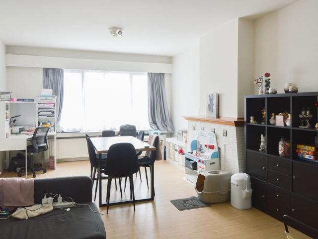 2 SLAAPKAMER APPARTEMENT MET GARAGE