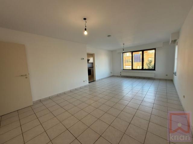 2 slaapkamer appartement met terras en garage, centrum Geel!