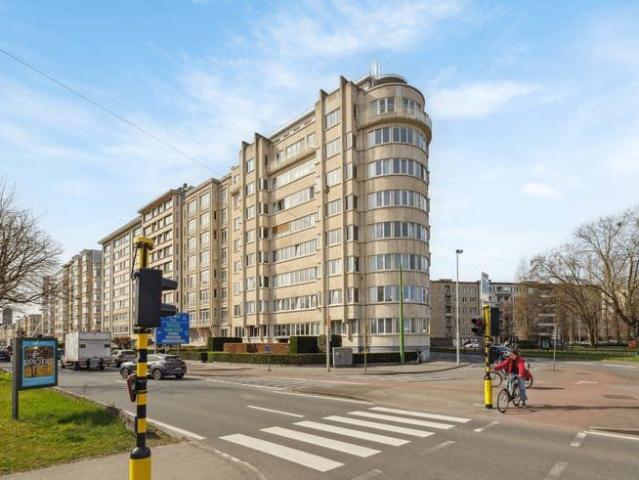 2 slaapkamer appartement met uitzicht over heel Antwerpen