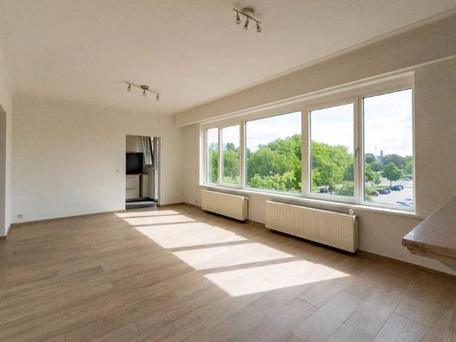 2 slaapkamer appartement met veel lichtinval met uitzicht