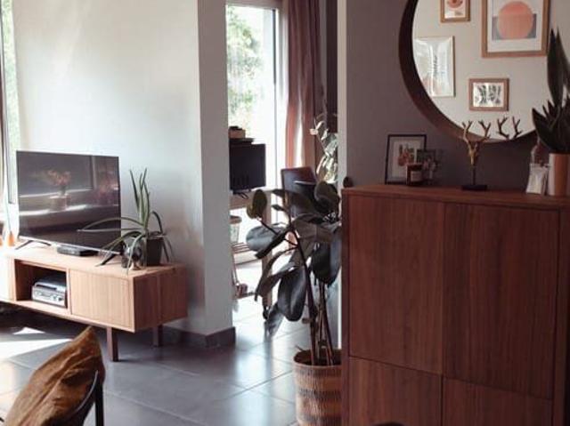 2 slaapkamer appartement + staanplaats + balkon + garage