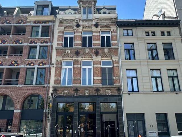 2 slaapkamer duplex te huur op het Eilandje met terras