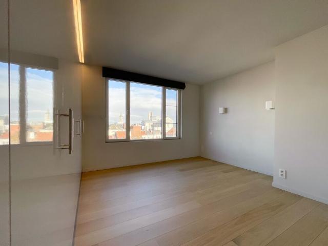 2 slaapkamerappartement met terras en garage te huur in Gent
