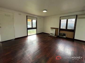 2 Smithies Place