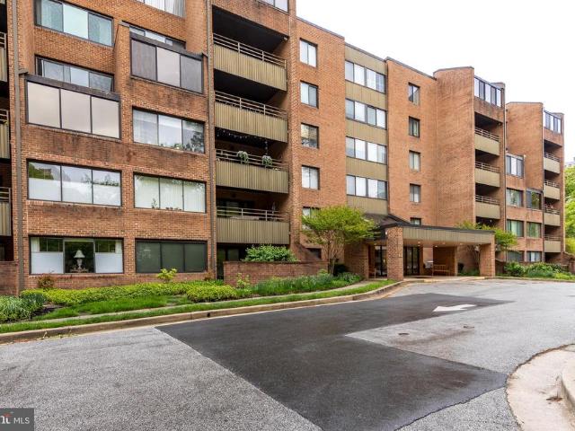 2 Southerly Court # 307